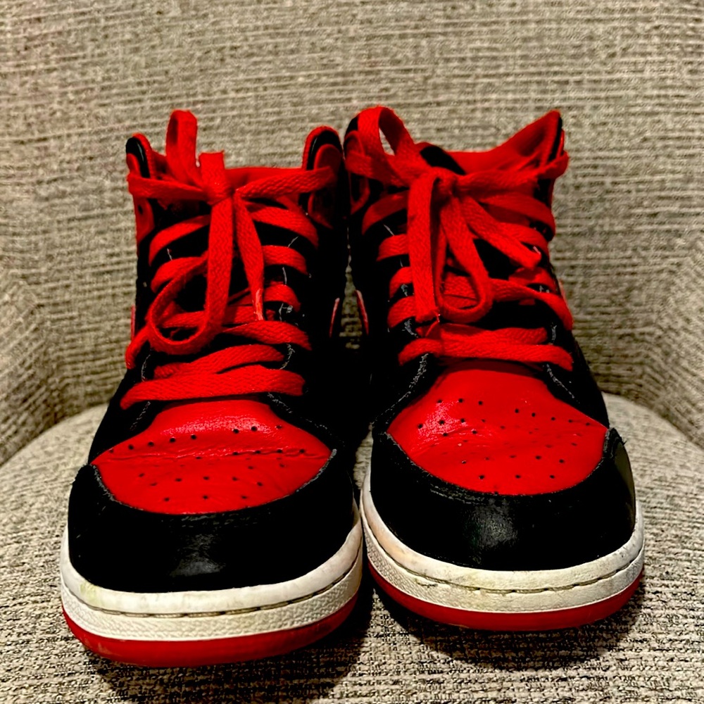 Nike air Jordan’s big kid